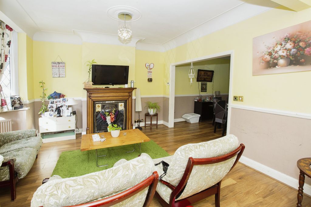 Property photo 3 of 16 Photography
