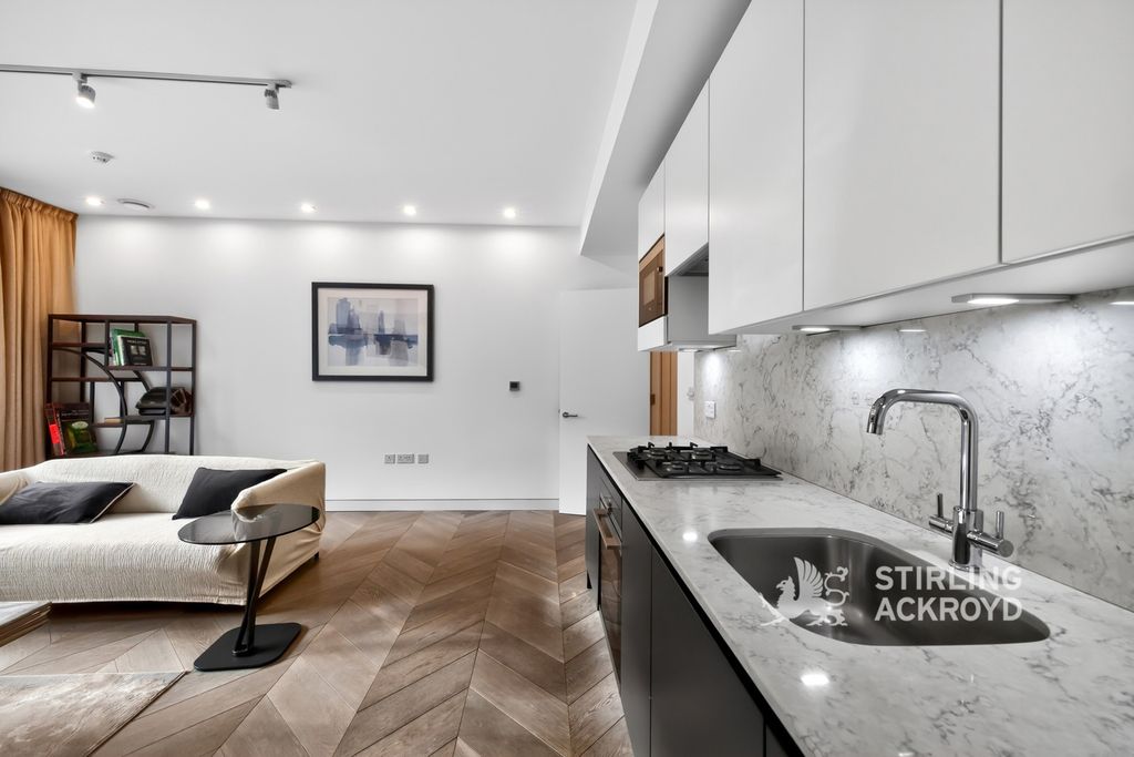 Property photo 2 of 18 Pbox-Img.Jpg