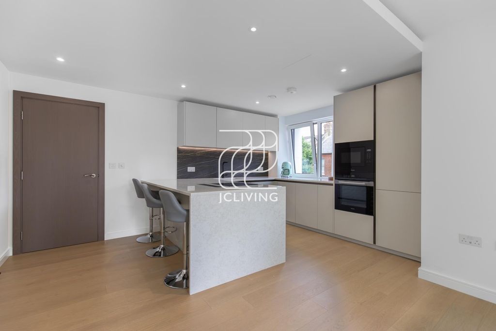 Property photo 3 of 13 3748d215Bdbe6F831Ace6ba9A6185Af8.Jpg