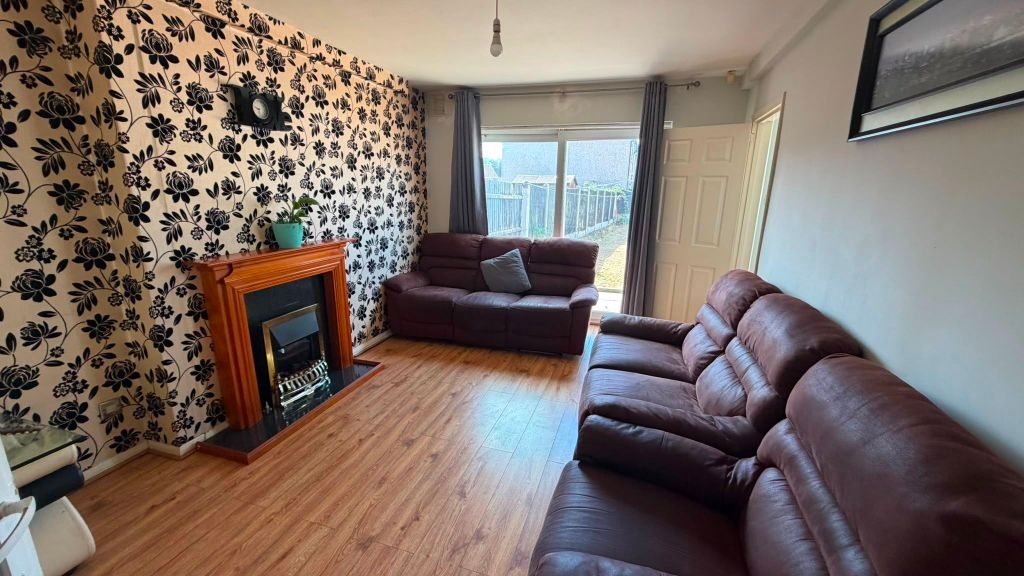Property photo 2 of 11