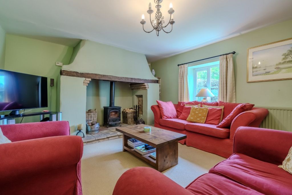 Property photo 2 of 24