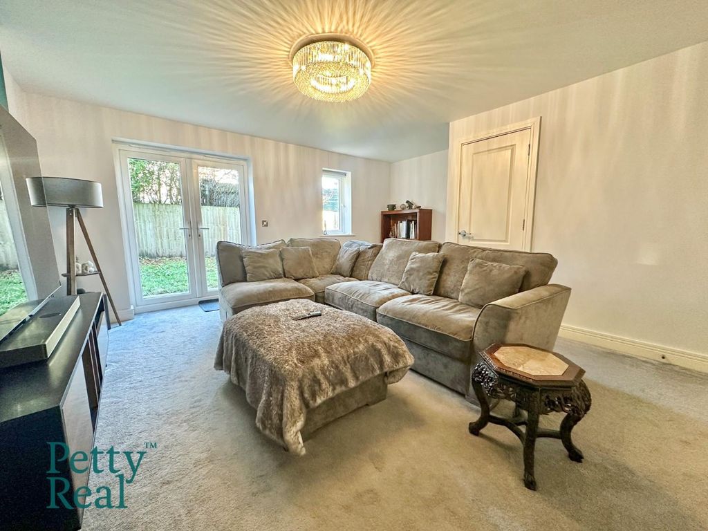 Property photo 2 of 14 73D6De8E-Ad5E-42Cb-Af94-7E3E2321D3Fd.Jpeg