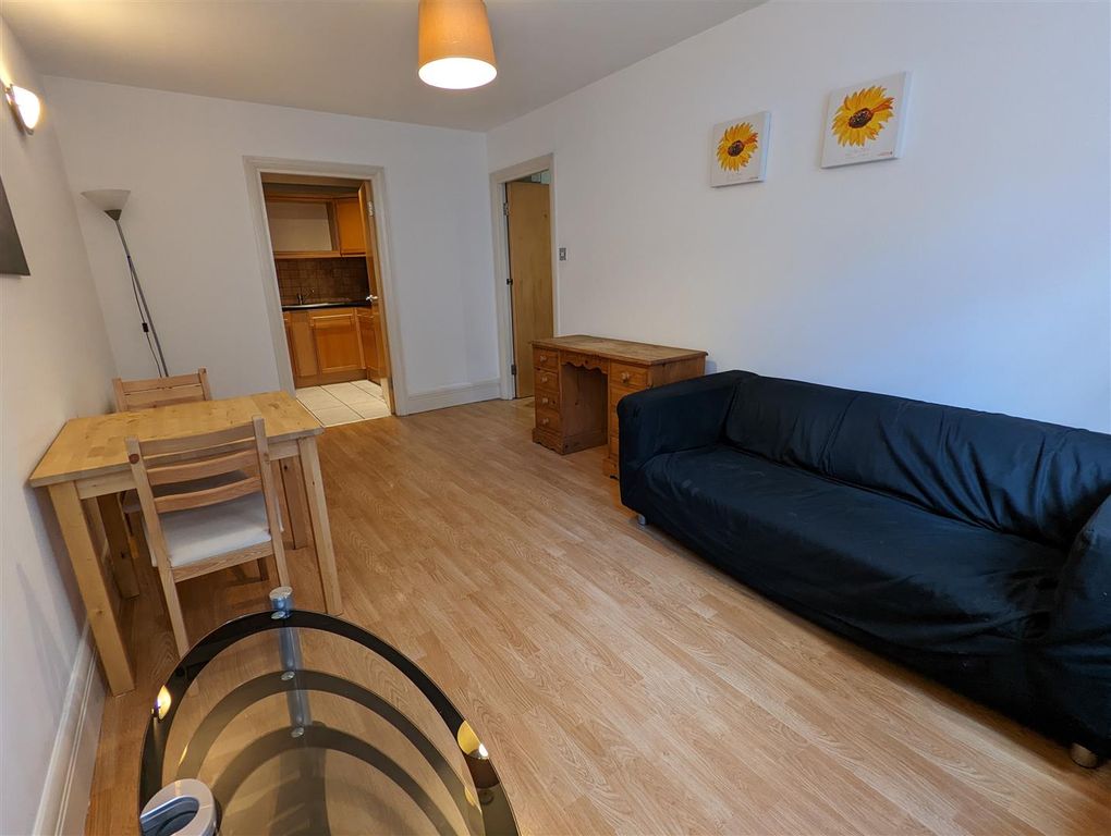 Property photo 3 of 7