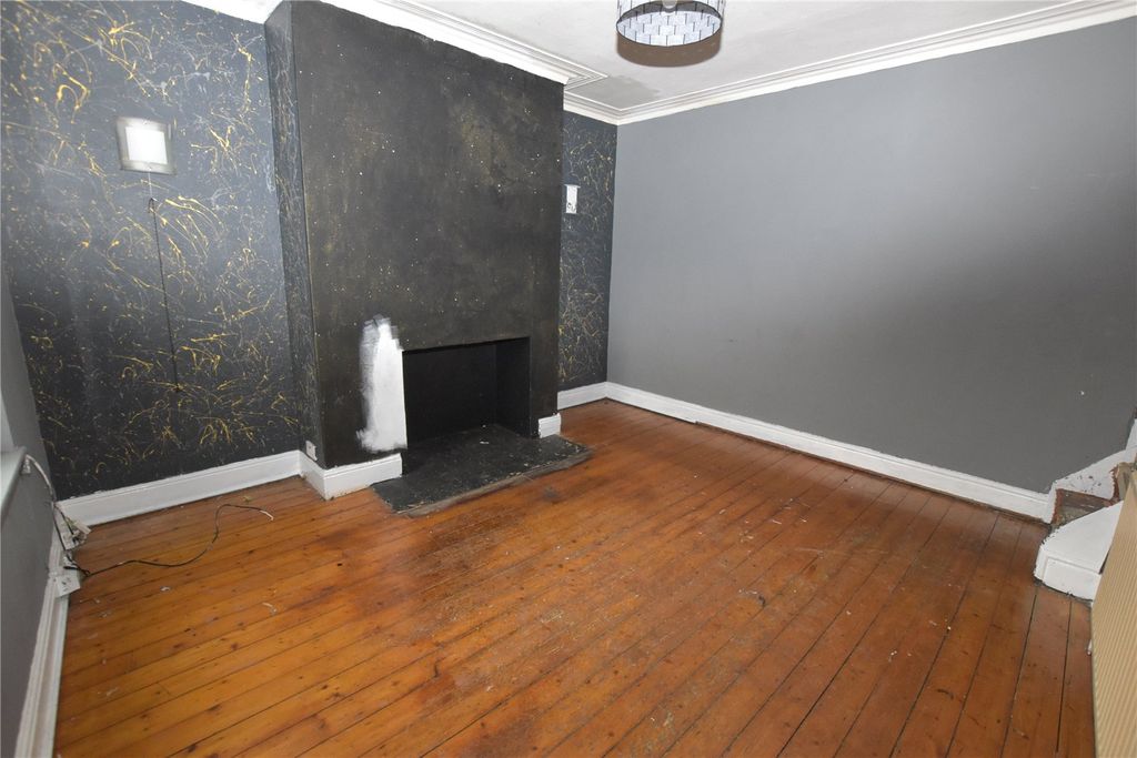 Property photo 2 of 8 Picture No. 04