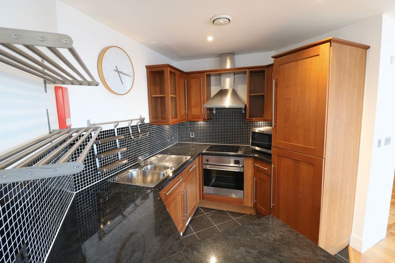 Property photo 2 of 21 Photo 4