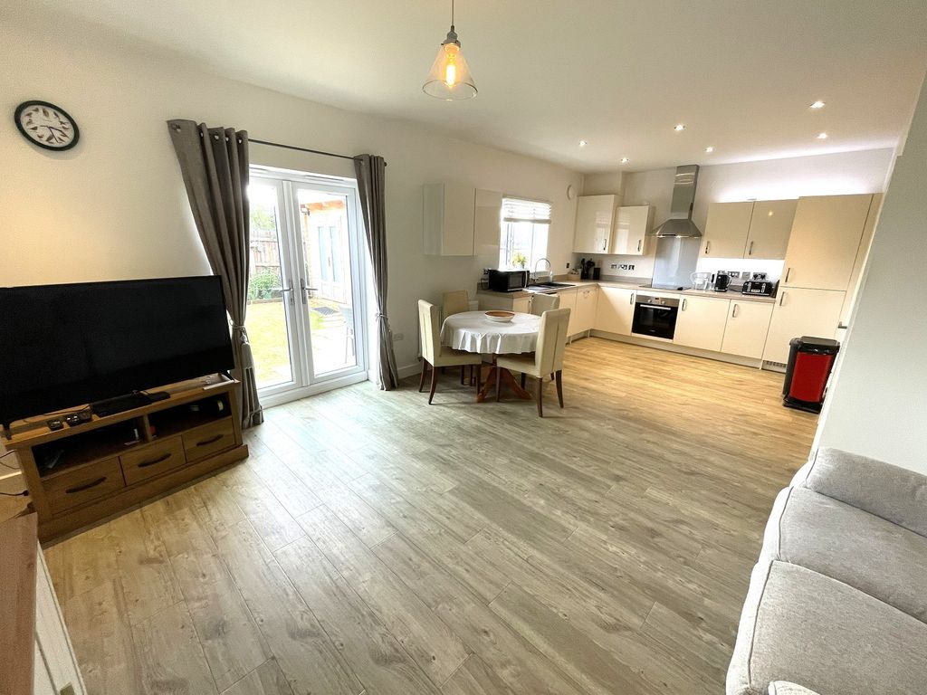 Property photo 3 of 12 Not Specified