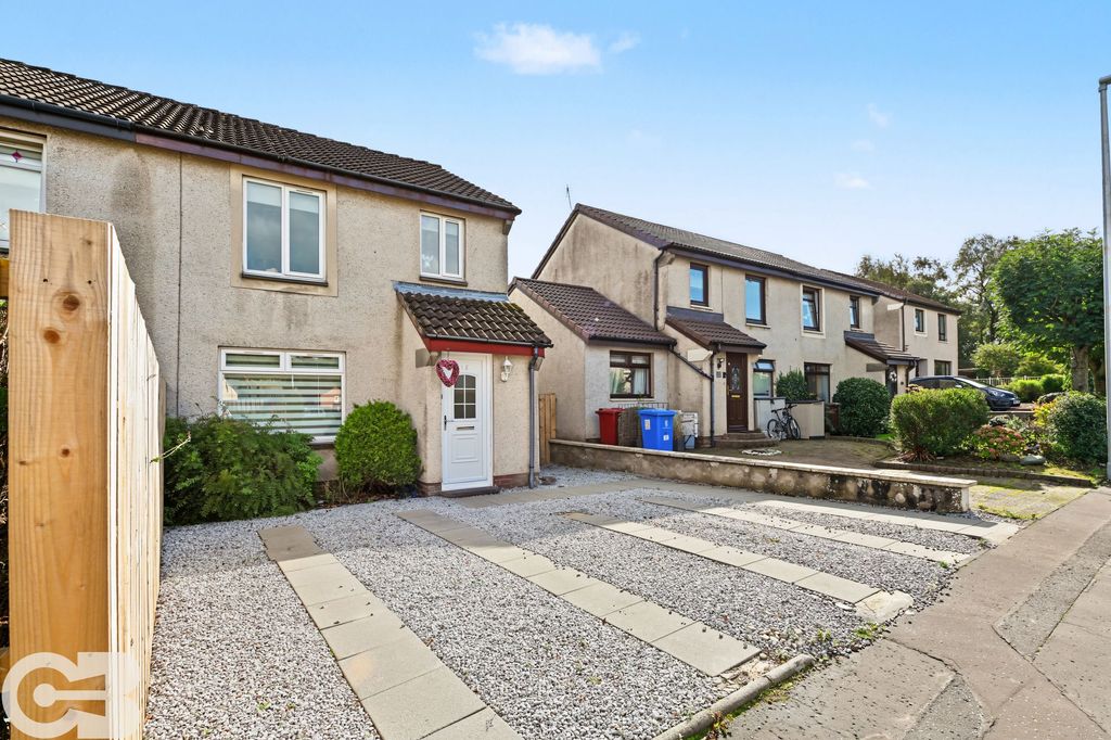 Property photo 2 of 34