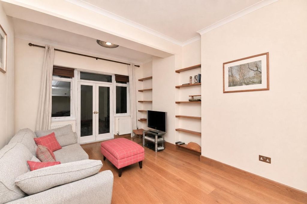 Property photo 1 of 6