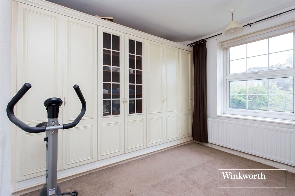 Property photo 2 of 11 Picture No. 13