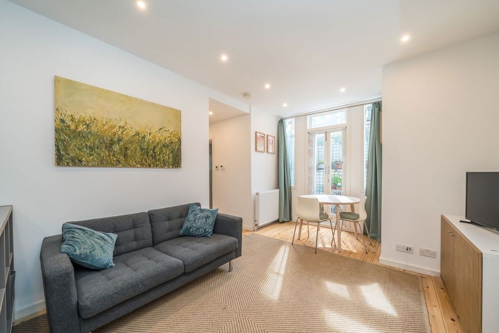 Property photo 3 of 6