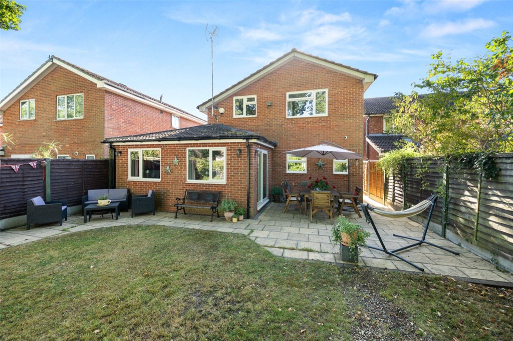 Property photo 2 of 22 Picture No. 19