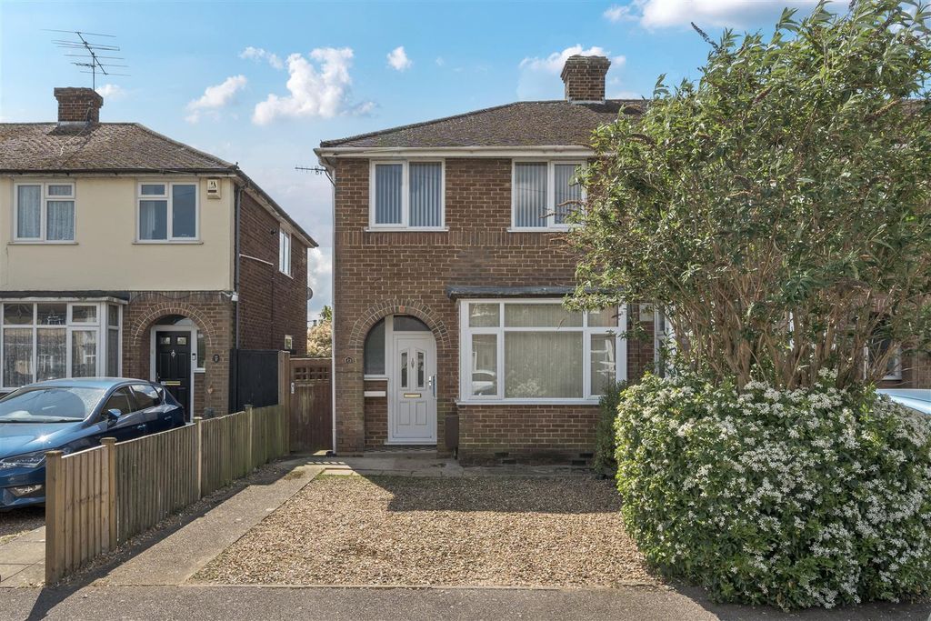 Property photo 1 of 19 28-681Debfe27433-1288759-Arw-28.Jpg