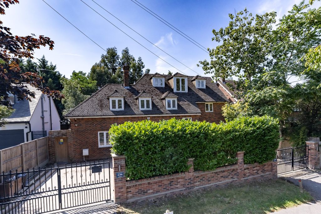 Property photo 1 of 26 4409001