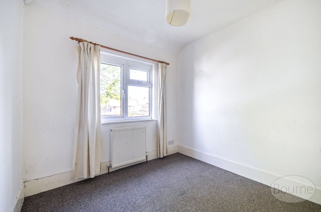 Additional image 9 of 3 bed semi-detached house for salePenns Road, Petersfield, Hampshire GU32