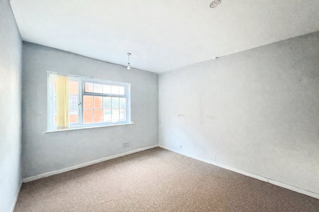 Property photo 3 of 7 Picture No. 10