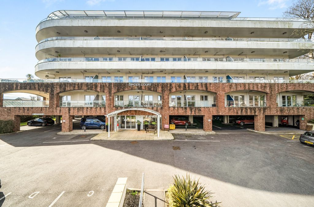 Additional image 19 of 1 bed flat for saleManor Crescent, Paignton, Devon TQ3