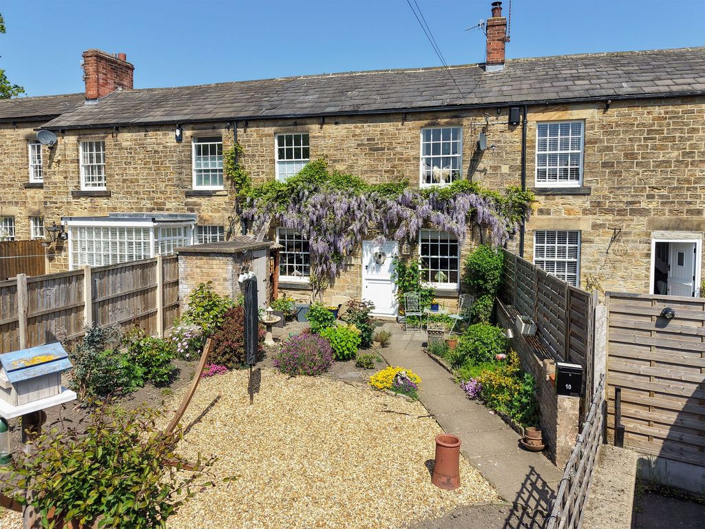 Property photo 1 of 35