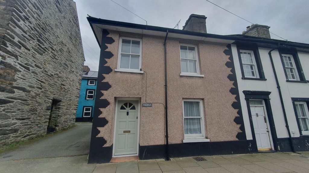 Property photo 1 of 20