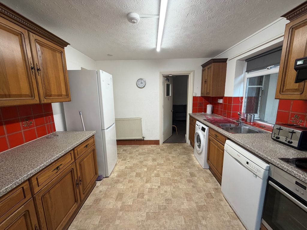 Property photo 2 of 9 Image1
