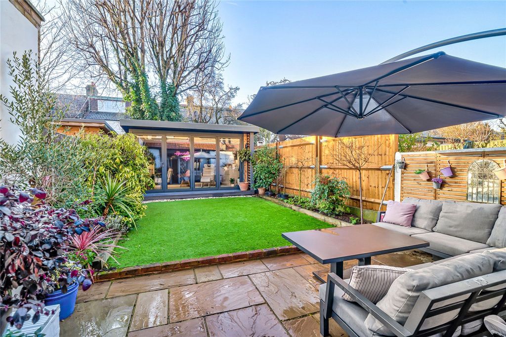 Property photo 3 of 17 Picture No. 03