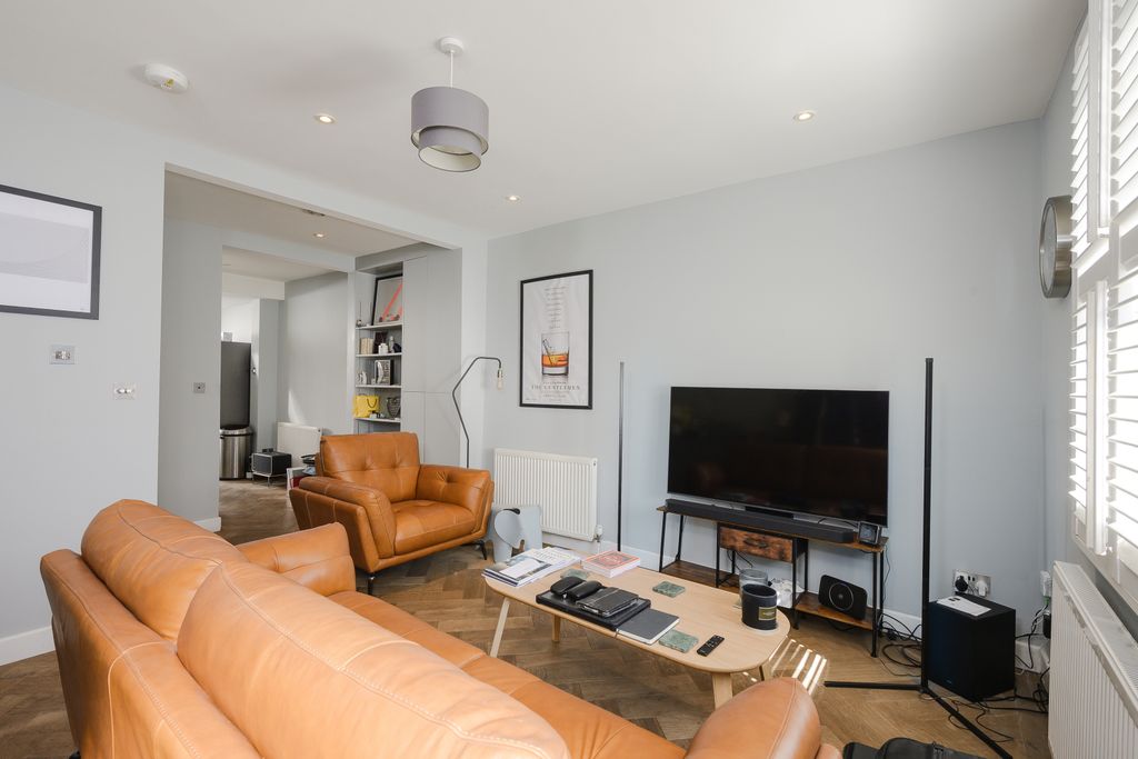 Property photo 1 of 11 Picture No. 04