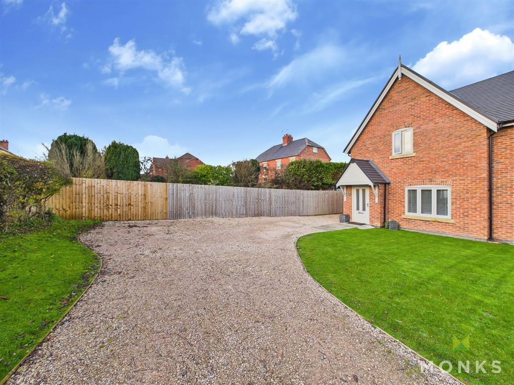 Property photo 1 of 20 Cam01420G0-Pr0806-Still036.Jpg