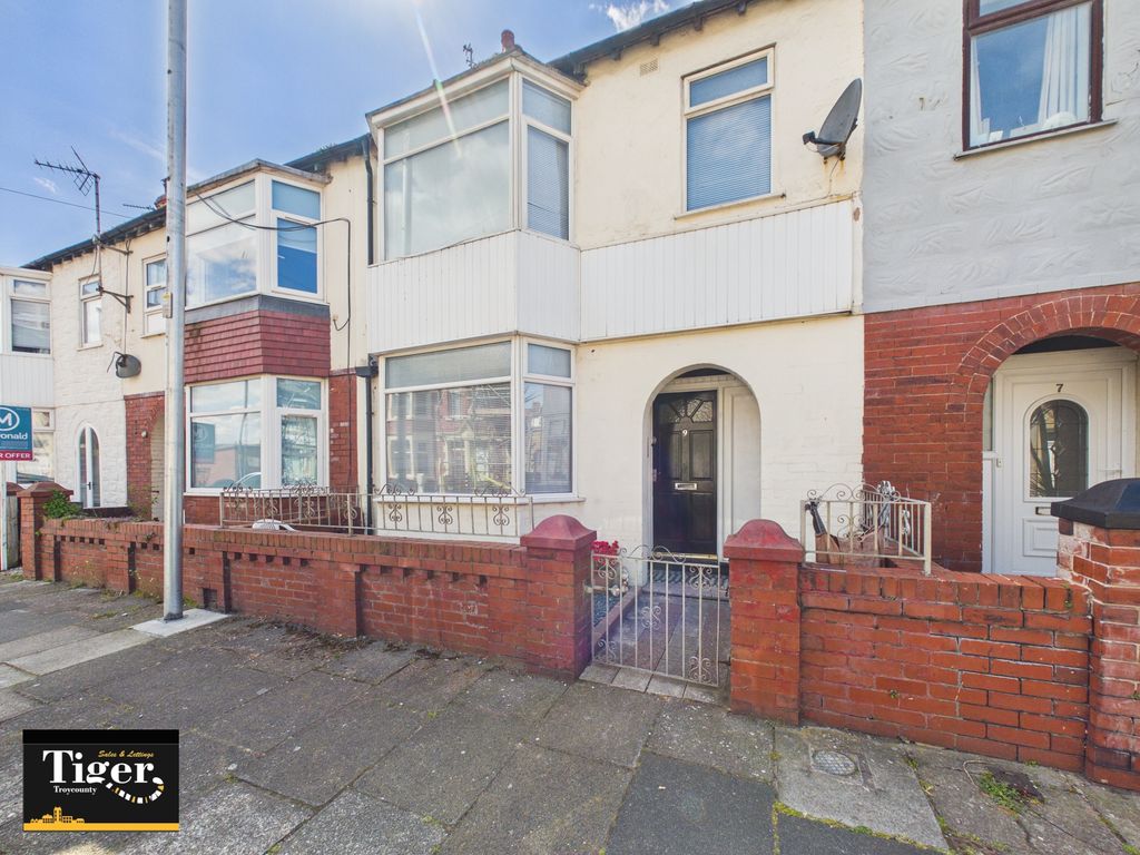 Property photo 1 of 9 Cam03440G0-Pr0599-Still009