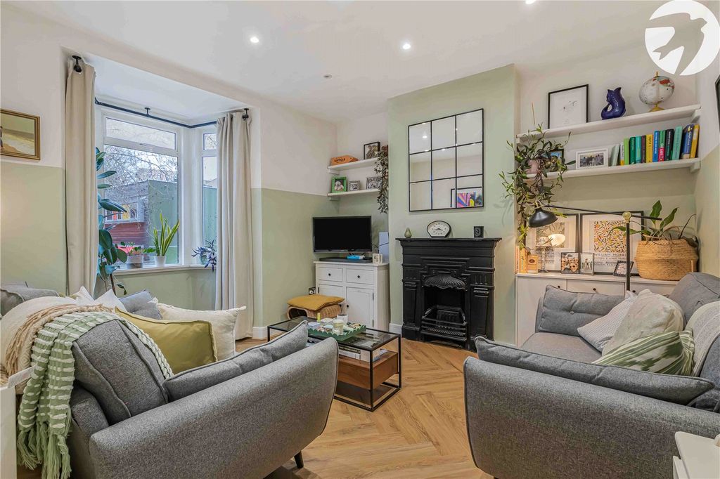 Property photo 2 of 19 Picture 2