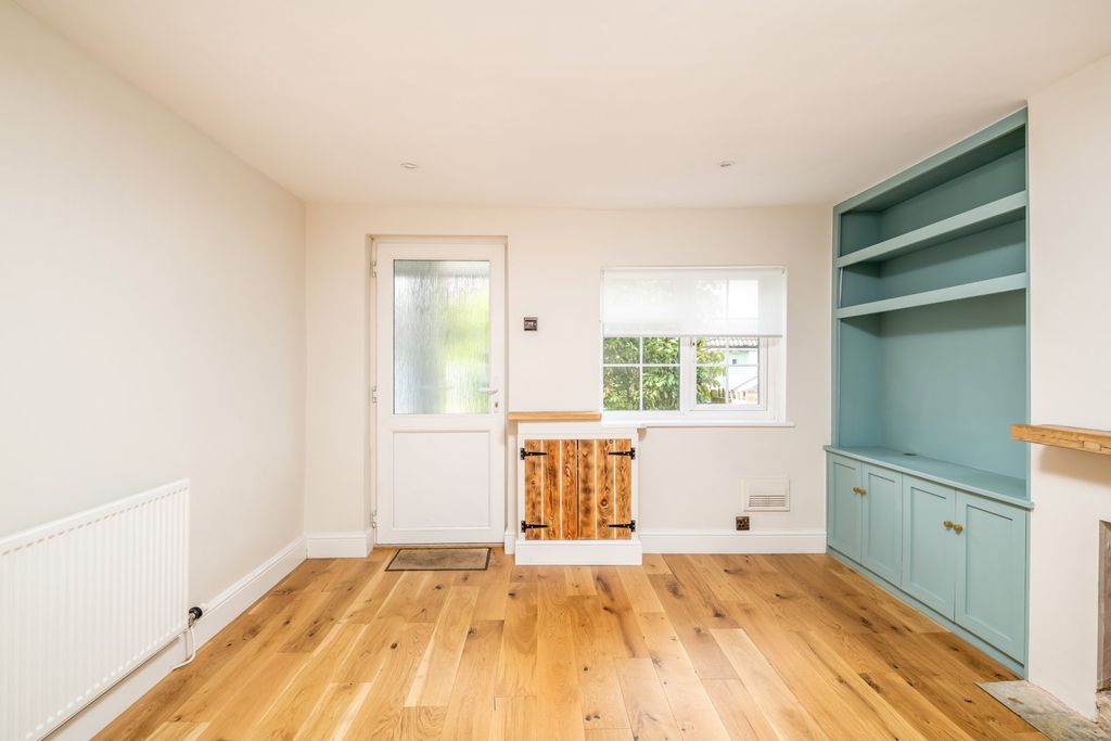 Property photo 3 of 29