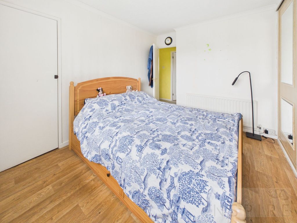 Property photo 3 of 20