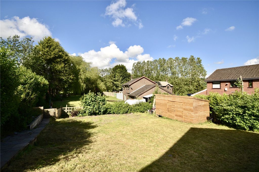 Property photo 2 of 22 Picture No. 05