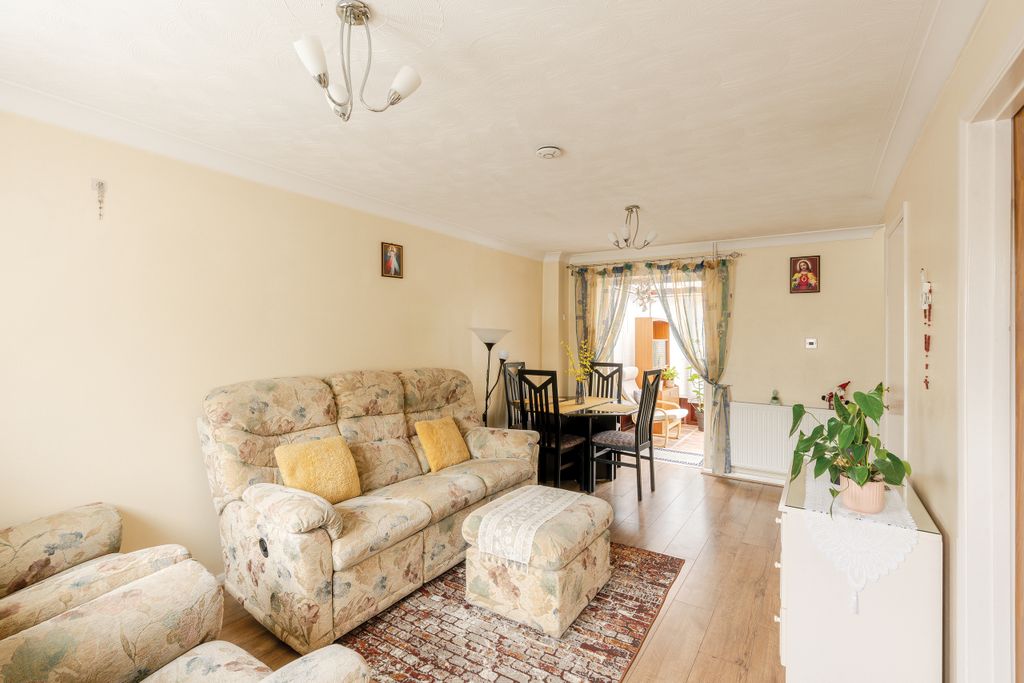 Property photo 2 of 20 Photo 2