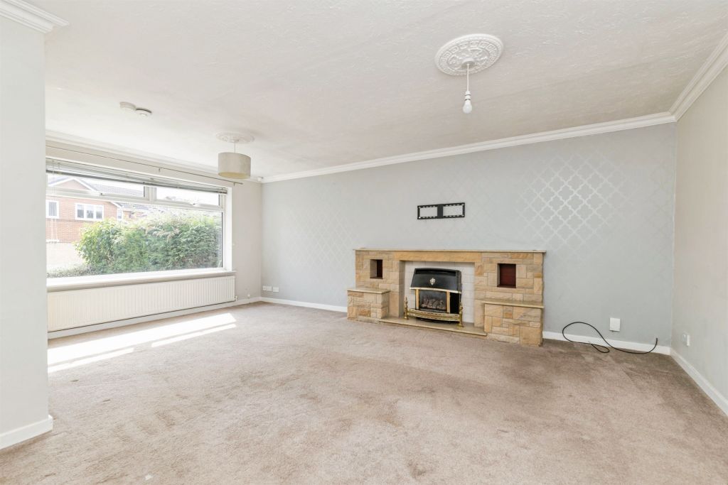 Property photo 3 of 23