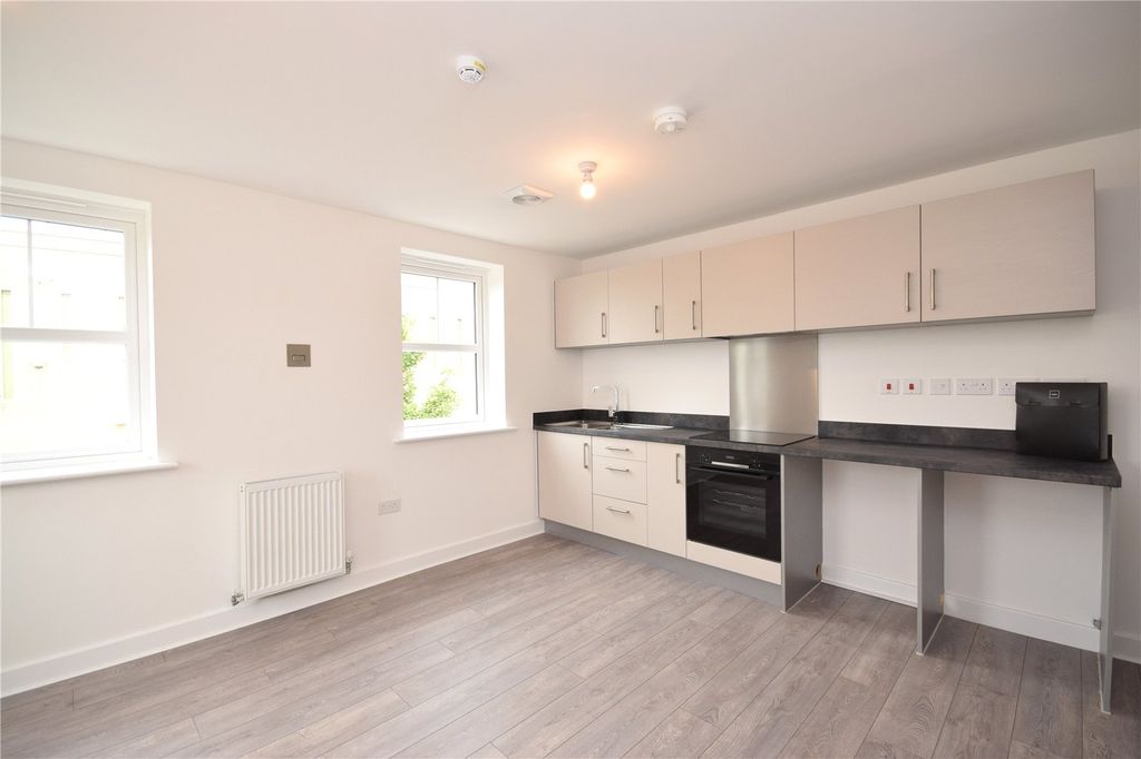Property photo 2 of 9 Picture No. 04