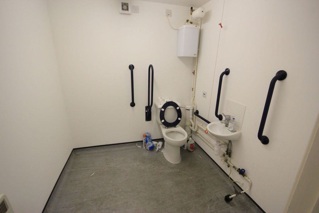 Property photo 3 of 3