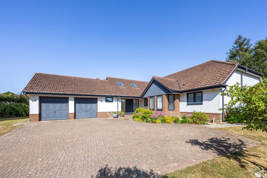 Property photo 1 of 23