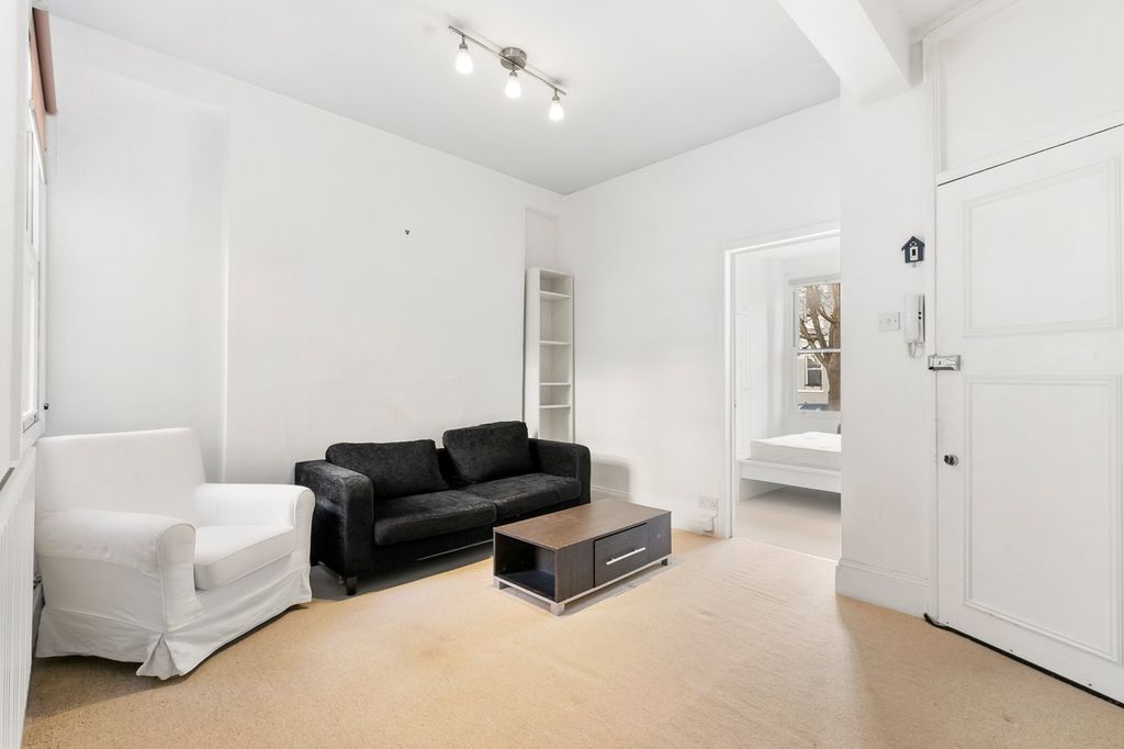 Property photo 3 of 7