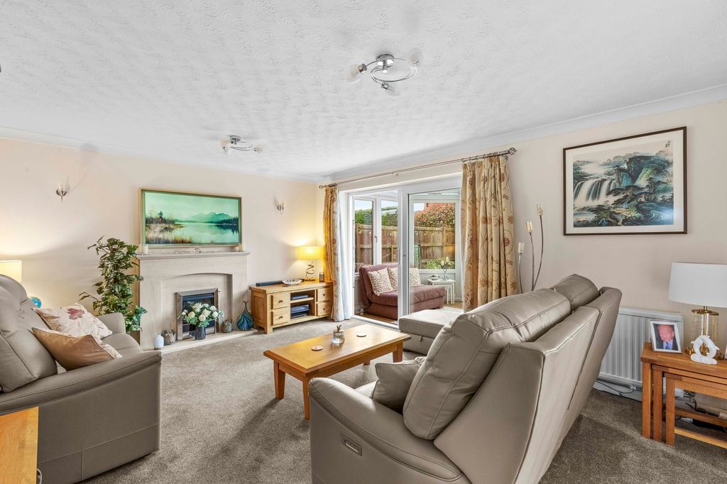 Property photo 3 of 21