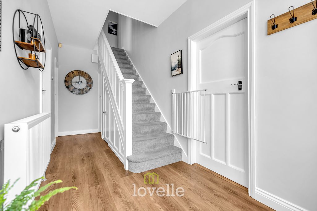 Property photo 2 of 58