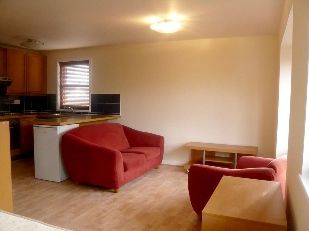 Property photo 2 of 6 Living Room
