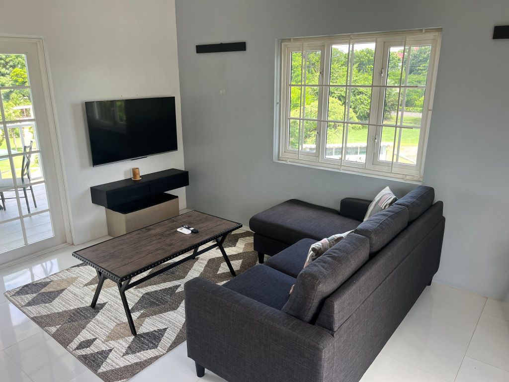 Property photo 2 of 9