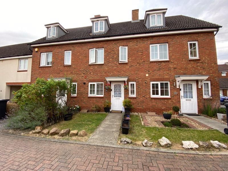 Property photo 1 of 10 30 Merrick Front.Jpeg