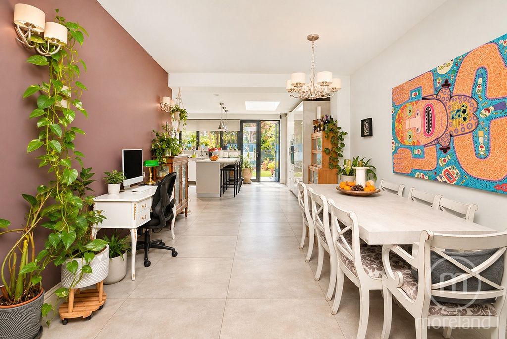 Property photo 3 of 20 5695854
