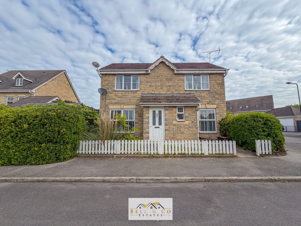 Property photo 1 of 17