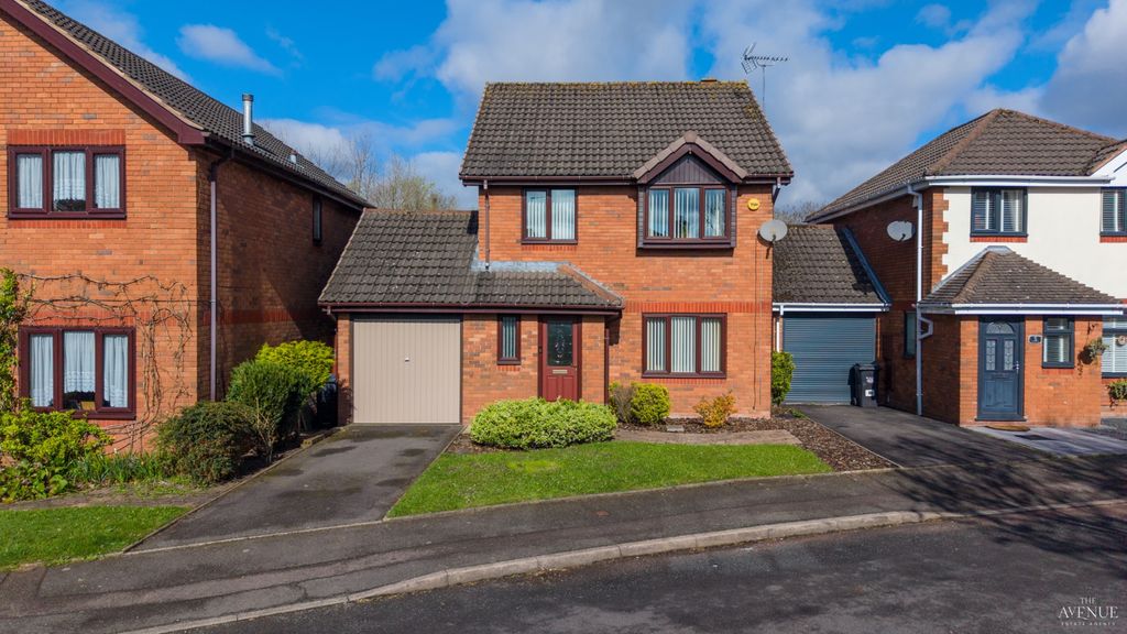 Property photo 1 of 27 4993551