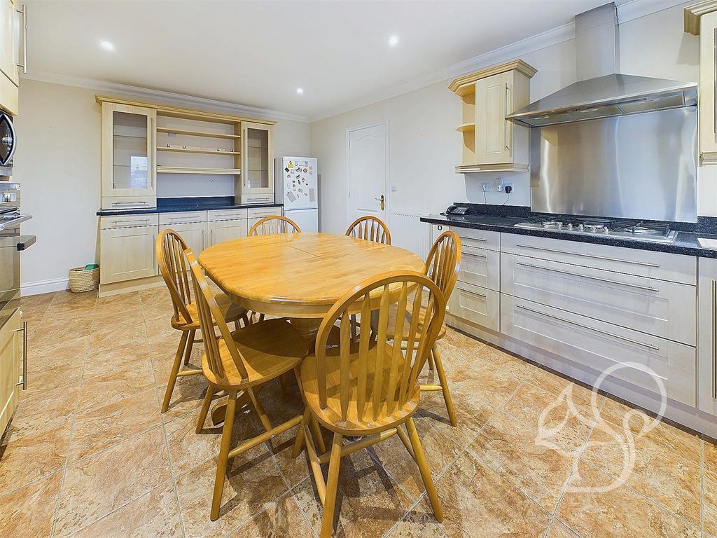 Property photo 2 of 20 Kitchen./Breakfast Room