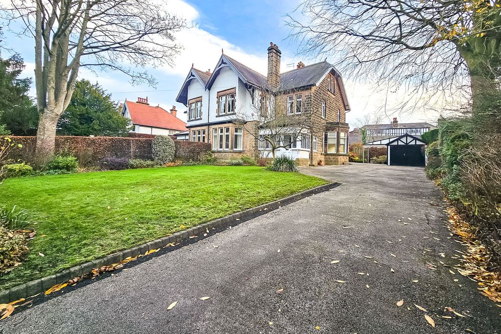 Property photo 2 of 25