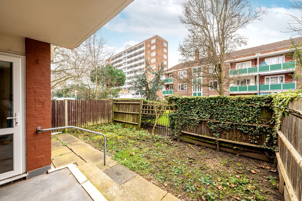 Property photo 2 of 12 Picture No. 03