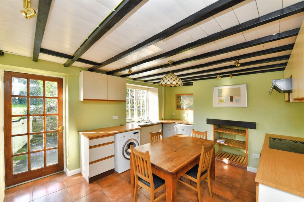 Property photo 3 of 20