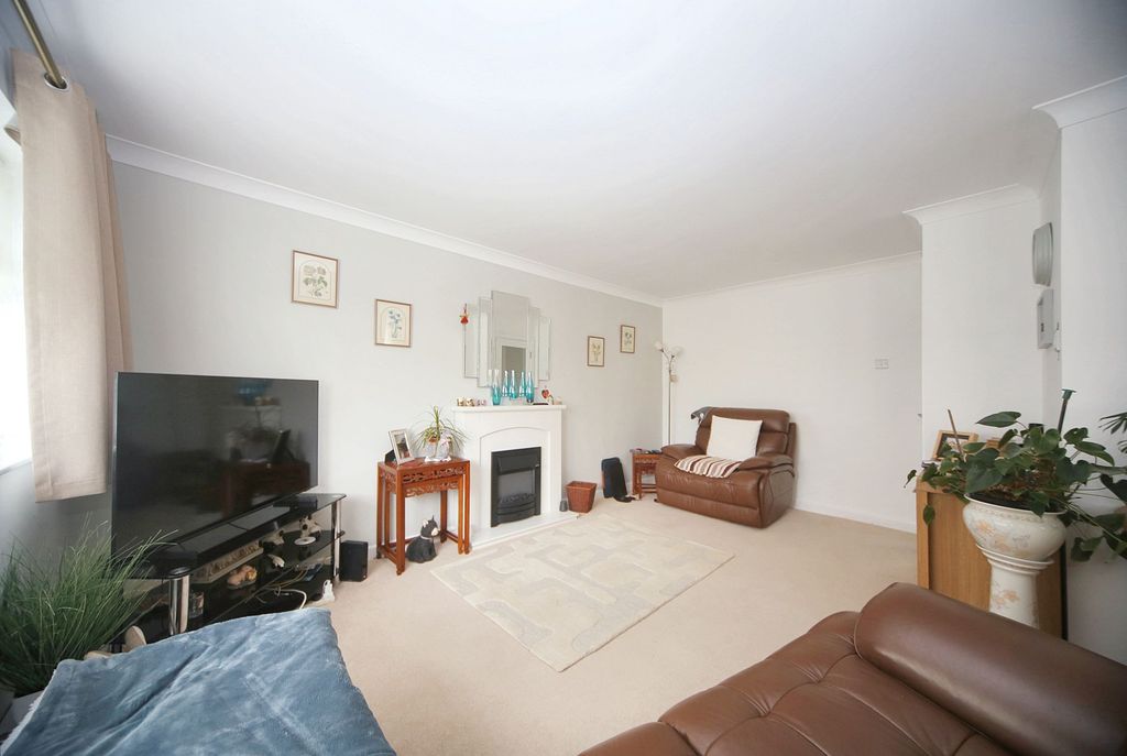Property photo 3 of 19
